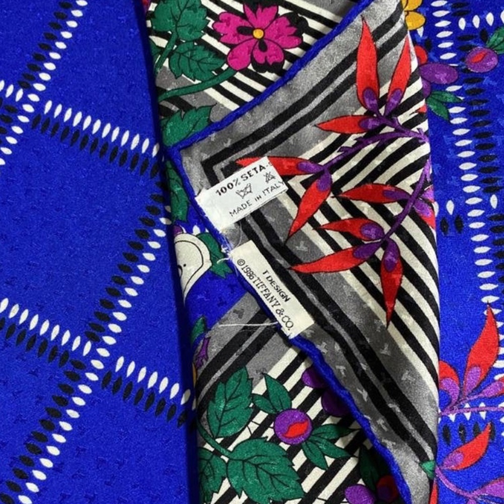 💋Auth - Royal Blue Tiffany & Co Pure Silk Scarf - Picture 3 of 3